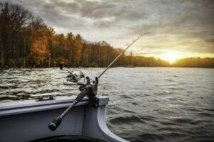 fishing-boat-5541327