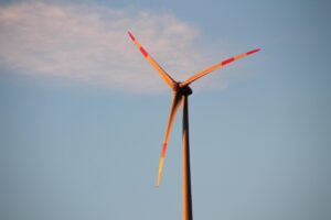 wind-turbine-5088439_1920