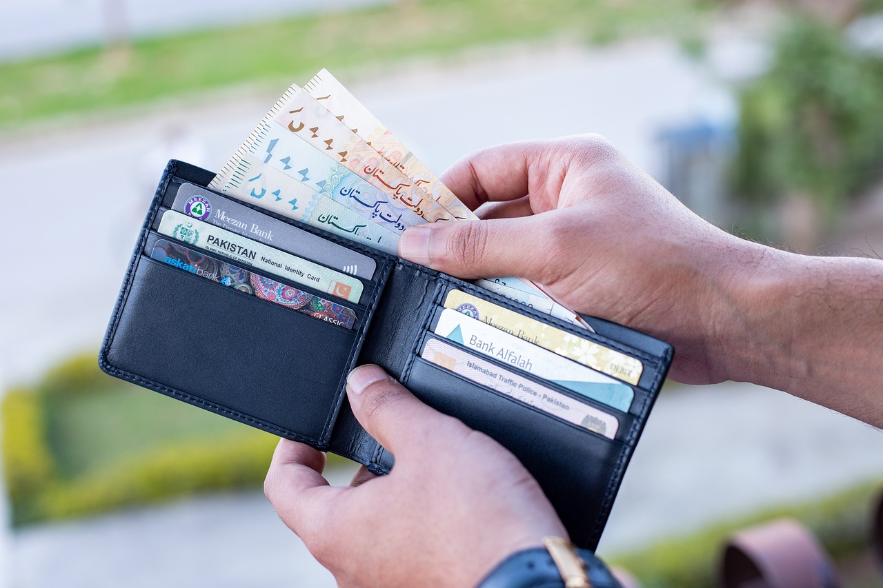 Diversifying Your Portfolio to Minimize Risk and Maximize Returns